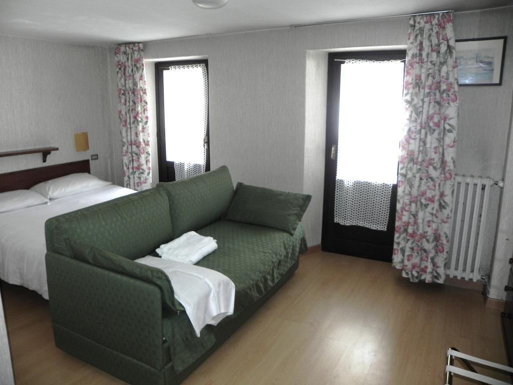 Hotel Nuovo Pecetto Macugnaga Δωμάτιο φωτογραφία