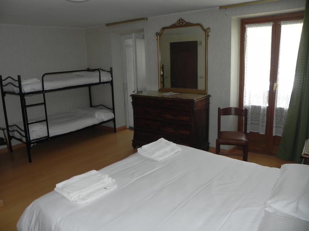 Hotel Nuovo Pecetto Macugnaga Δωμάτιο φωτογραφία